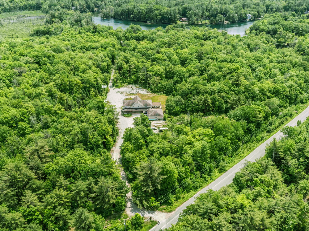 Green River Waterfront Villa